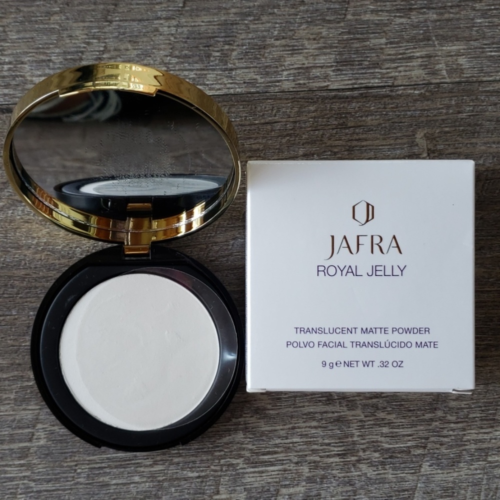 Royal Jelly Translucent Matte Powder